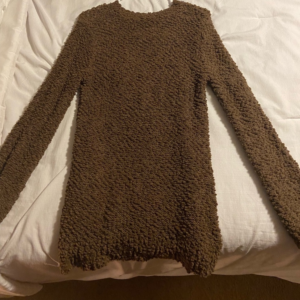 zenana sweater, size xs worn once in great condition